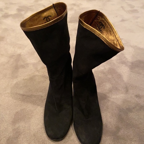 Authentic Chanel black suede fold over booties block heel boots shoes size 40 - Picture 4 of 15
